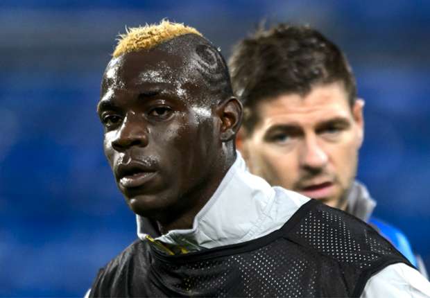 Ảnh bài viết Balotelli thất bại tại Liverpool vì thói ghen tuông của Gerrard