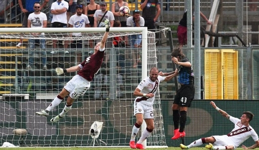 Joe Hart mắc sai lầm, không lạ