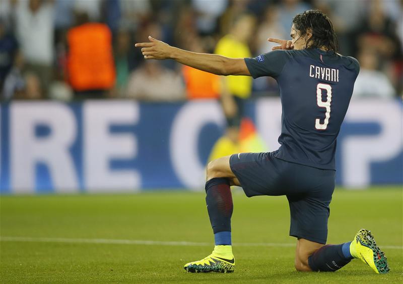 Cavani nói gì sau màn trình diễn dở tệ với Arsenal?