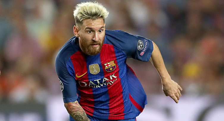 Ronaldo có thấy hat-trick của Messi?