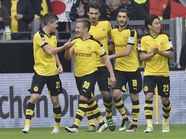 Thắng nhàn trên đất Ba Lan, Dortmund độc chiếm ngôi đầu bảng