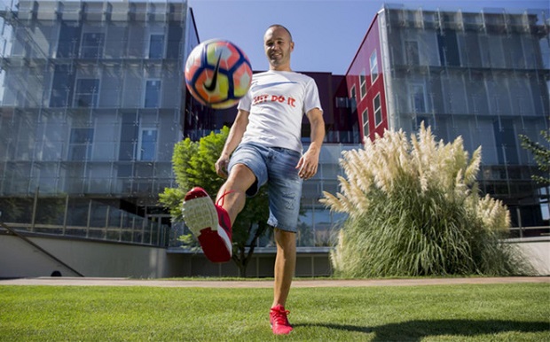 Andres Iniesta: La Masia là tình yêu, hạnh phúc và niềm tự hào