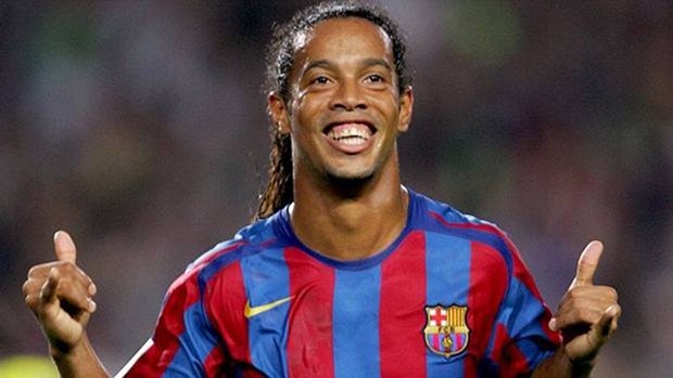 Đồng đội tiết lộ Ronaldinho chỉ tập luyện một lần mỗi tuần