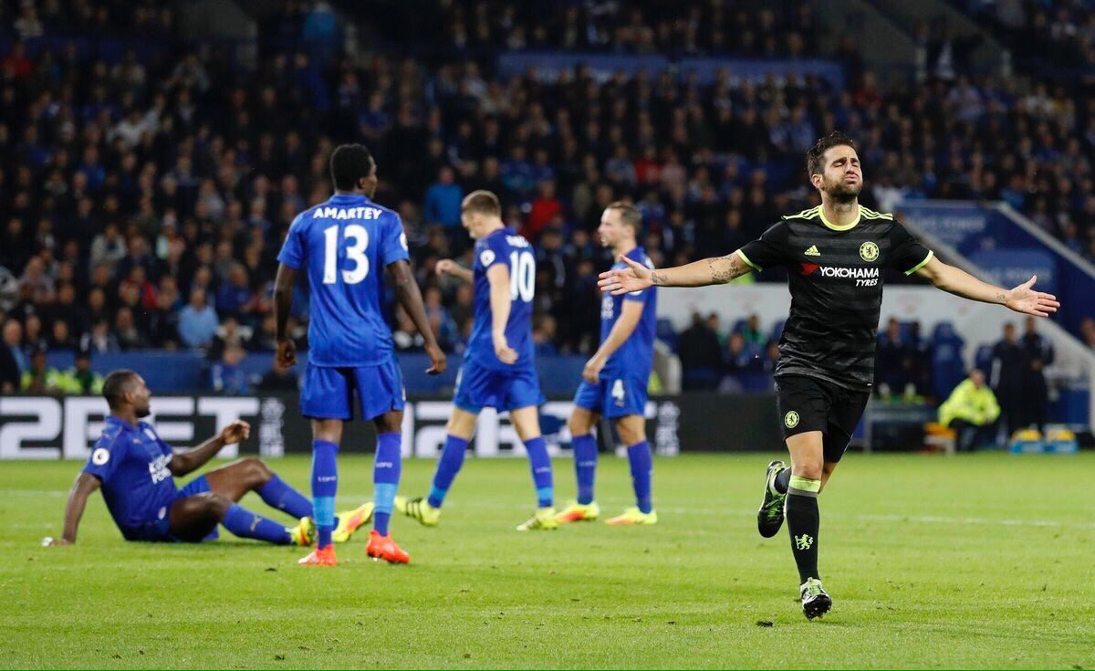 Fabregas tỏa sáng, Conte có dám sử dụng?