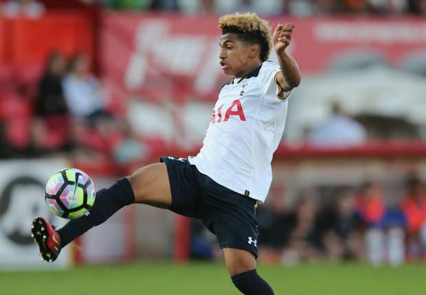 Pochettino so sánh trò cưng với Lionel Messi