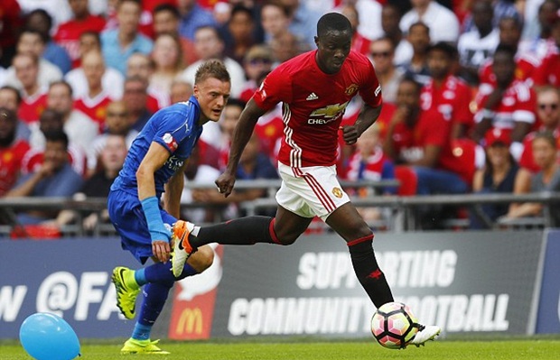 Ảnh bài viết Eric Bailly vs Jamie Vardy: Kẻ tám lạng, người nửa cân