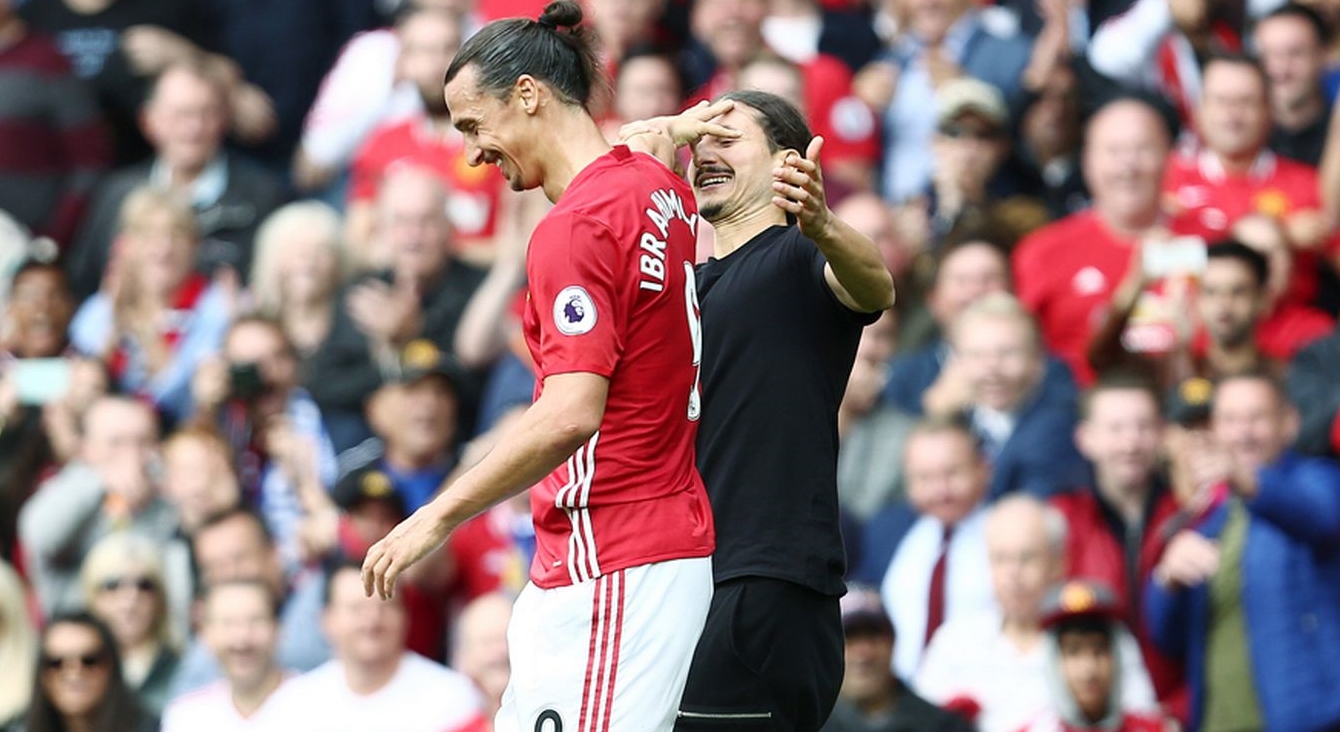 Ảnh bài viết Ibrahimovic từ chối cái ôm của ‘bản sao’