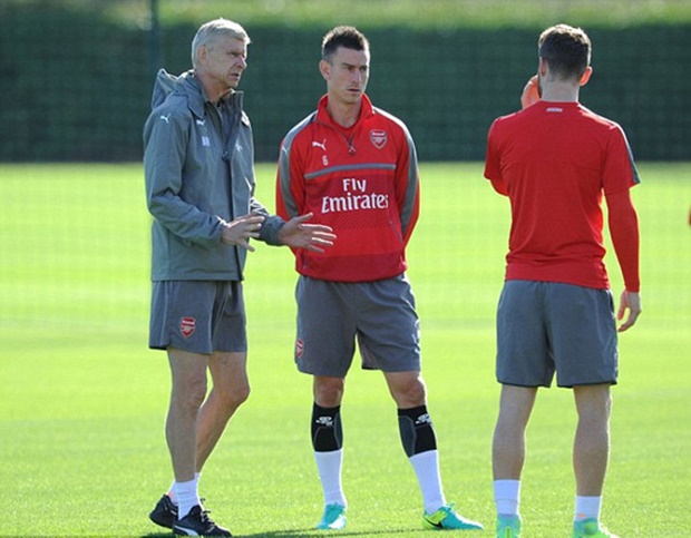 Ảnh bài viết Wenger: Cầu thủ Arsenal phải "máu lạnh" với Costa