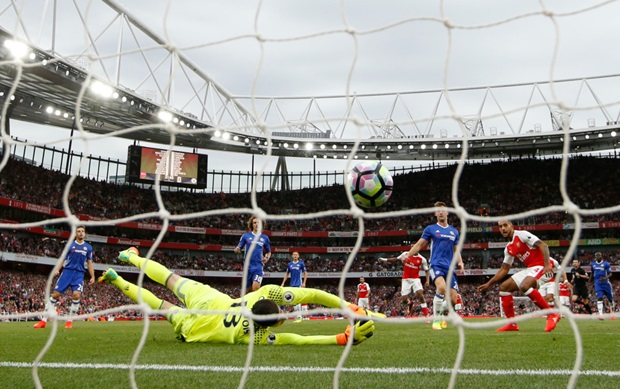 Ảnh bài viết Emirates đã thôi là ngôi nhà của "những đứa trẻ"