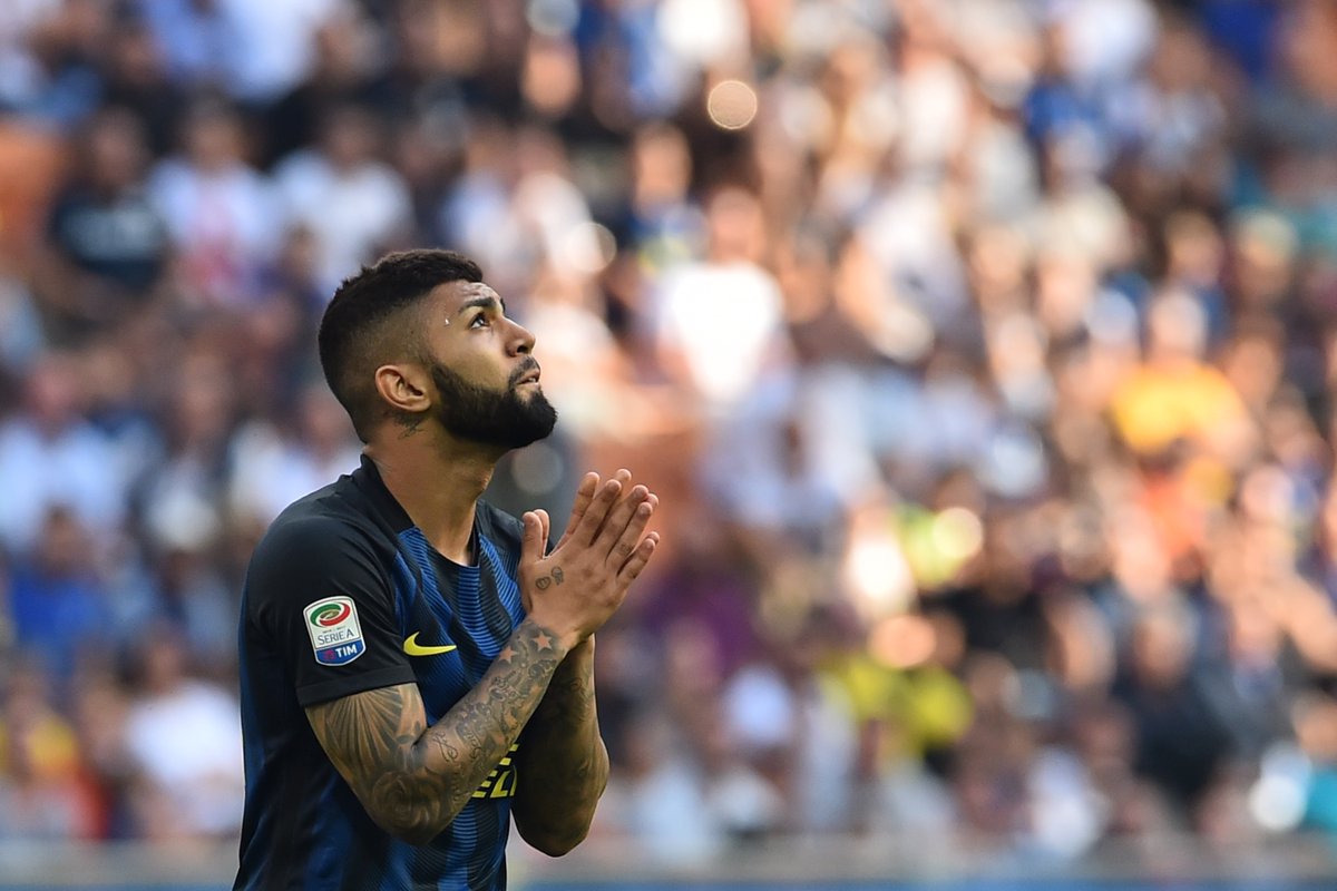 Sao trẻ Brazil phấn khích với CĐV Inter