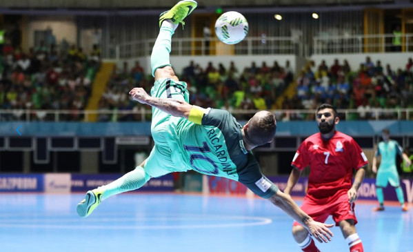 Xác định 4 đội vào bán kết Futsal World Cup 2016: Iran tiếp tục tạo tiếng vang 
