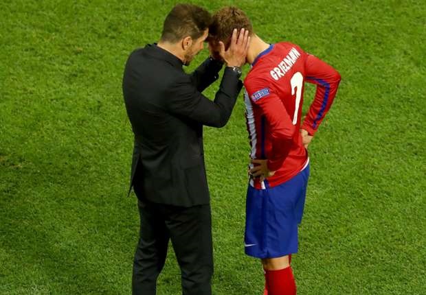 Griezmann 'sợ' Atletico mất Simeone vào tay PSG