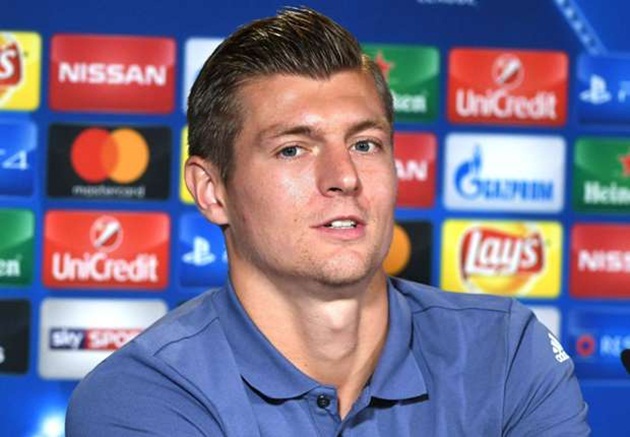 Kroos phủ nhận mâu thuẫn giữa Ronaldo và Zidane