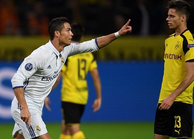 Chùm ảnh: Ronaldo nổ súng, nhưng Real vẫn 'ngại' Áo Vàng
