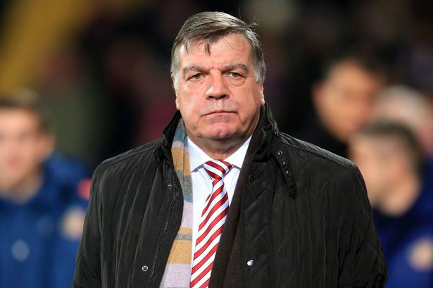 Nóng: Sau Big Sam, 8 HLV khác ở NHA "dính chàm"