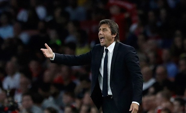 Nóng: Conte 'thanh trừng' lực lượng, 5 cái tên lọt sổ đen