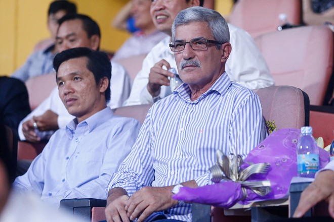 Ảnh bài viết HLV Calisto chúc Việt Nam vô địch AFF Cup