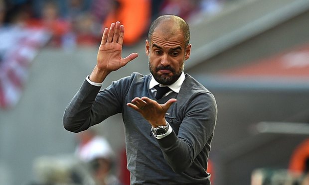 Học trò kêu ca, Pep Guardiola "nổi đóa"
