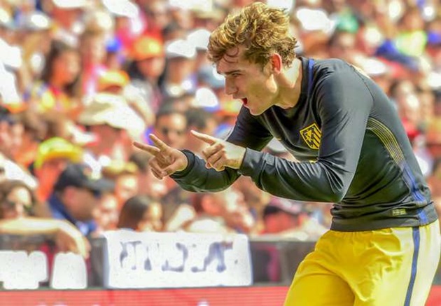 Cản phá 2 quả penalty, Valencia vẫn bị Atletico đánh bại