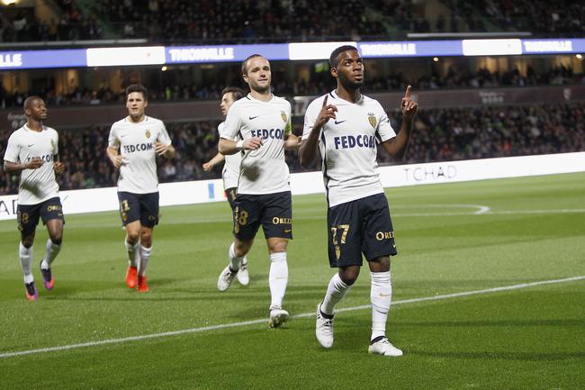 Vòng 8 Ligue 1: Đại gia thị uy sức mạnh