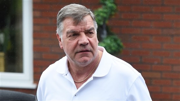 Nước Anh ghét bỏ, Allardyce lên đường sang Mỹ tìm việc