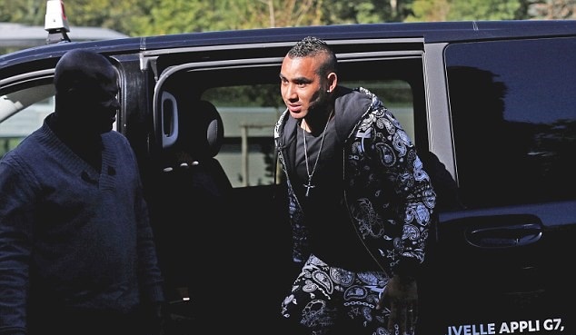 Pogba, Payet diện đồ hầm hố hội quân cùng tuyển Pháp