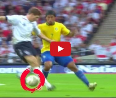 Ảnh bài viết Top 50 kĩ năng đi bóng cực đỉnh của Ronaldinho