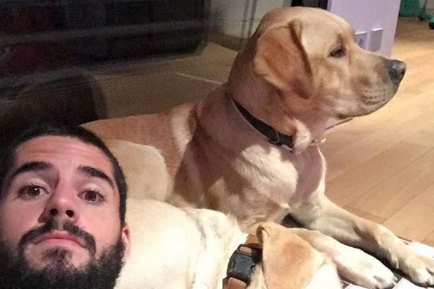 Isco tiết lộ lý do đặt tên chó là 'Messi'