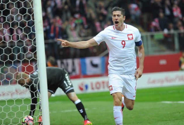 Lewandowski lập hat-trick, Ba Lan quật ngã Đan Mạch với chiến thắng 3-2