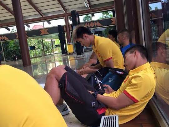 Tuyển Việt Nam: Đi vất vả về... vật vã