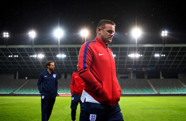 Chùm ảnh: Rooney trầm tư đón tin dữ trong cuộc họp báo