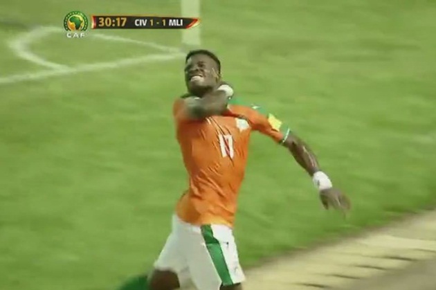 Ảnh bài viết Màn ăn mừng cứa cổ đầy phản cảm của sao PSG