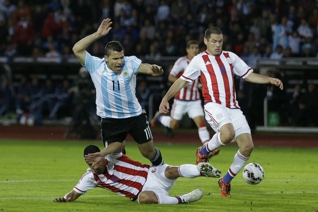 Ảnh bài viết Sergio Aguero sút hỏng penalty vs Paraguay