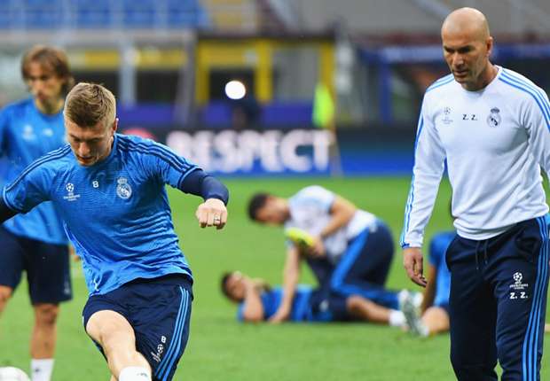 Real sa sút phong độ, Kroos lý giải ra sao?