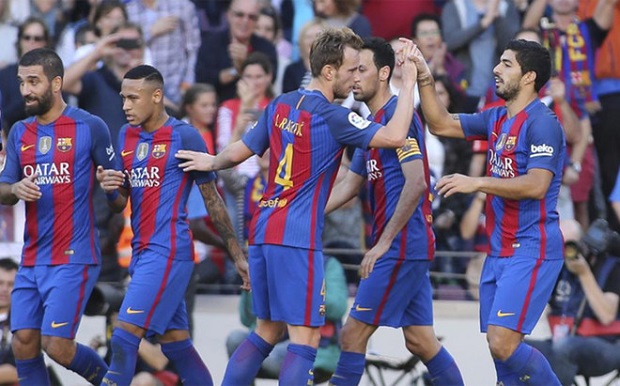 Chơi chưa tốt, Paco Alcacer vẫn được đồng đội bảo vệ