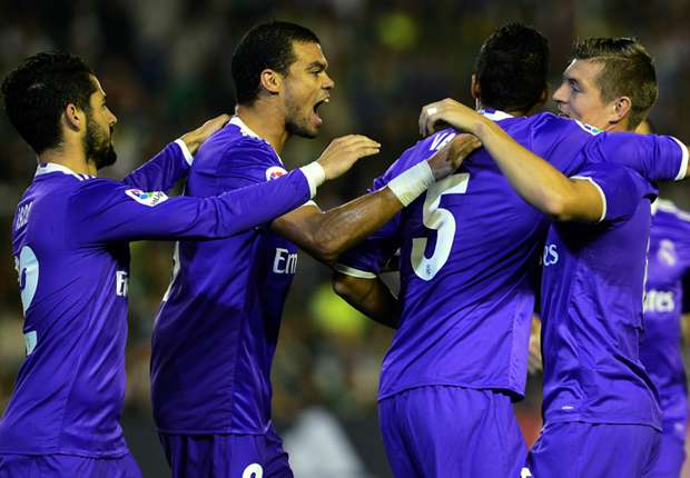 Đập tan chỉ trích, Real Madrid "đánh tennis" trên sân của Betis