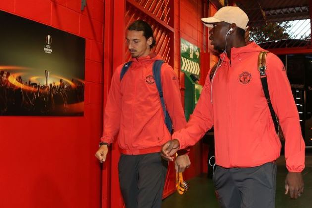 Ảnh bài viết Neville chỉ cho Man United cách đánh bại Liverpool