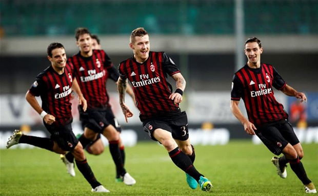 Đánh bại Chievo trên sân khách, AC Milan chen chân vào top 3
