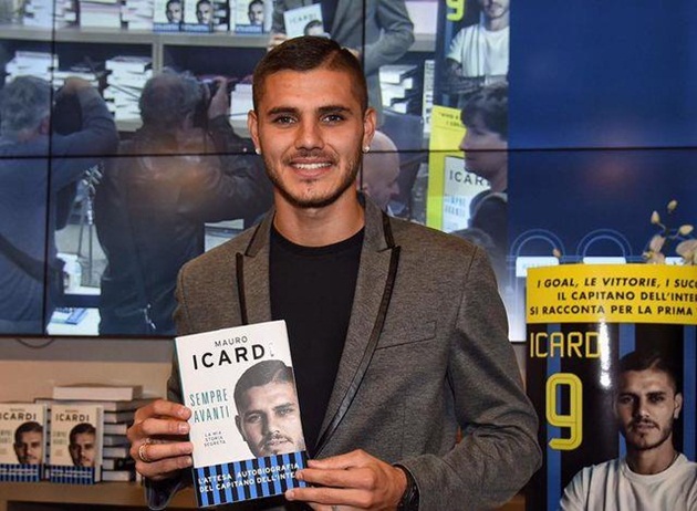 Điểm tin hậu trường 18/10: CĐV Inter ‘nguyền rủa’ Icardi; ‘Tình tin đồn’ Ronaldo khoe vẻ đẹp bốc lửa