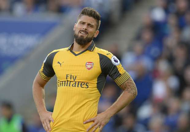 Giroud thách thức so tài cùng nhà vô địch UFC