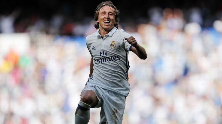Nóng: Real trói chân thành công Modric đến 2020