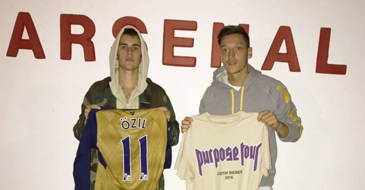 Sao Arsenal hào hứng với Justin Bieber