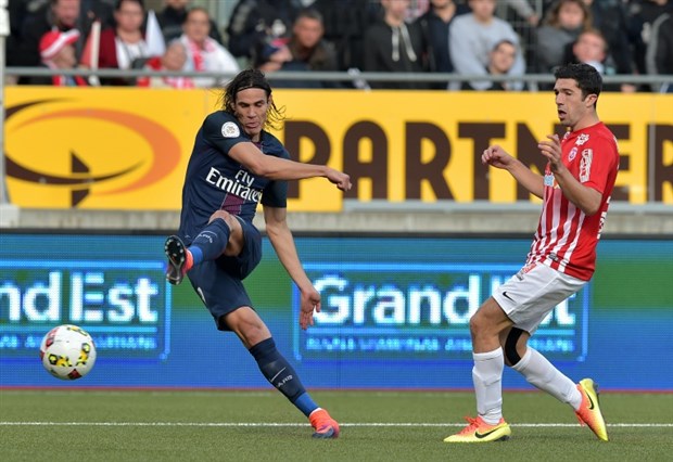 01h45 ngày 20/10, PSG vs Basel: Không khó cho Cavani