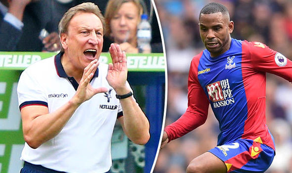Cầu thủ ở Premier league phải chi tiền để được ra sân