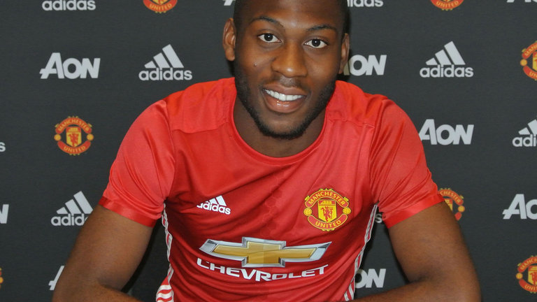 Ảnh bài viết Fosu-Mensah chốt tương lai với Man Utd