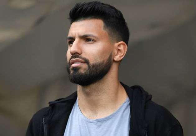 Pep giải thích lí do để Sergio Aguero dự bị