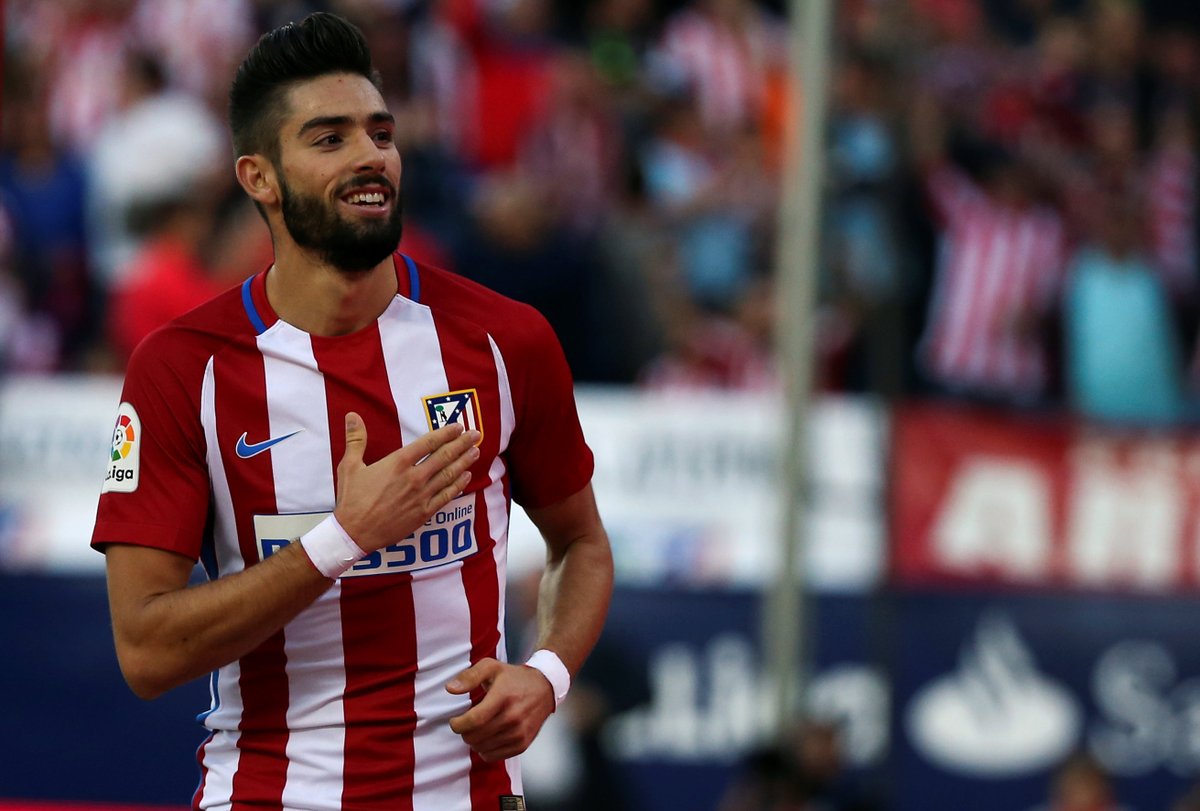 Atletico Madrid chính thức khiến Barca rầu lòng