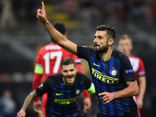 Candreva - quân bài chiến lược của ông De Boer