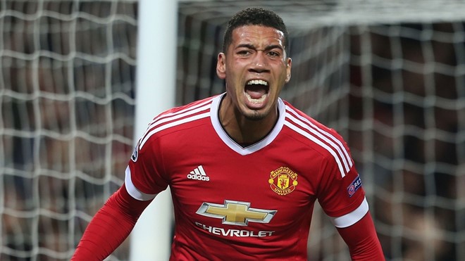 Smalling dính chấn thương, Man Utd lo lắng