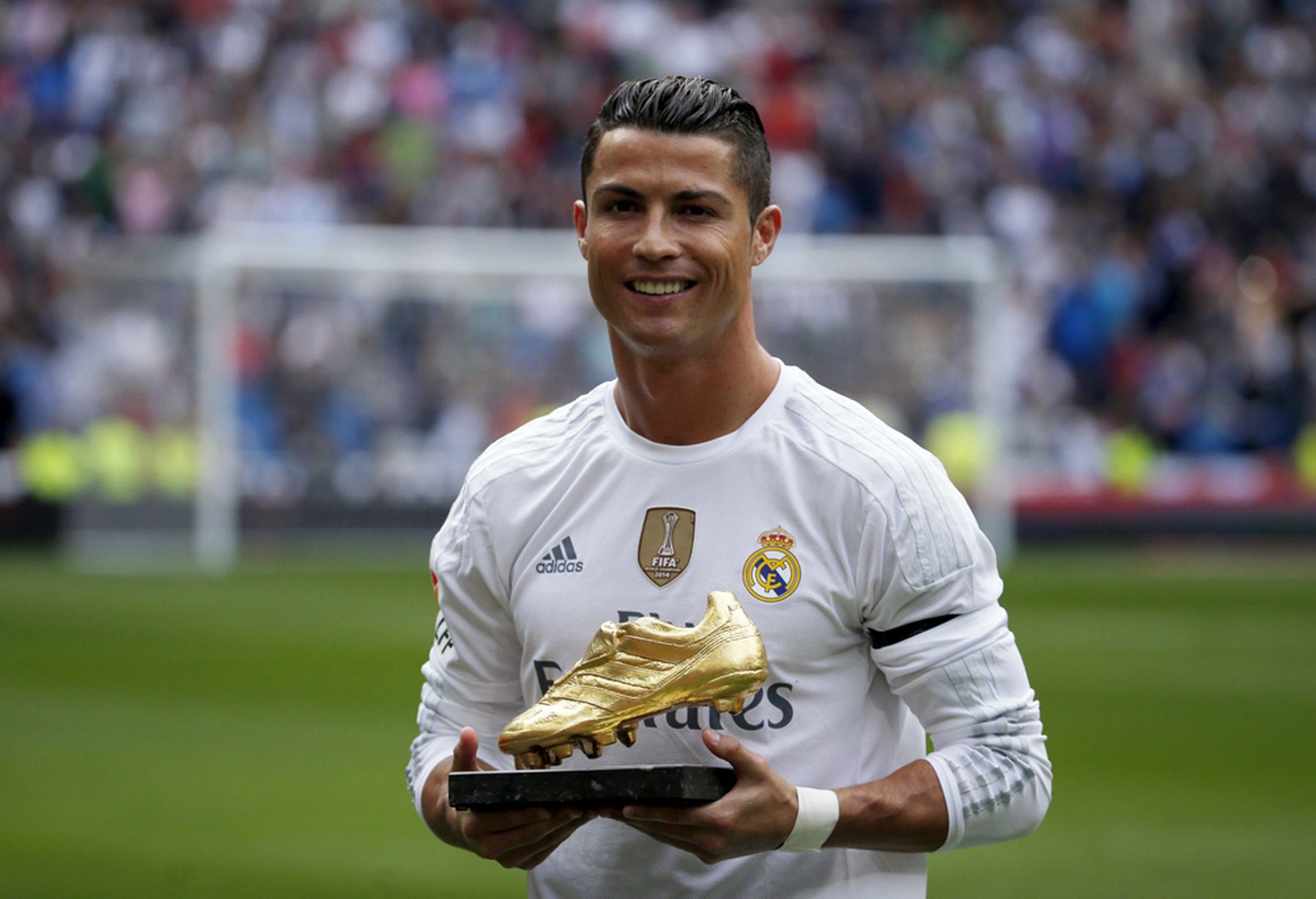 Điểm tin chiều 22/10: Ronaldo gặp trực trặc hợp đồng; Hé lộ ước mơ của Pogba
